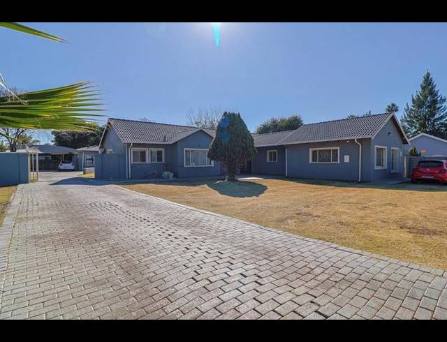 8 BEDROOM HOUSE FOR SALE IN RANDHART